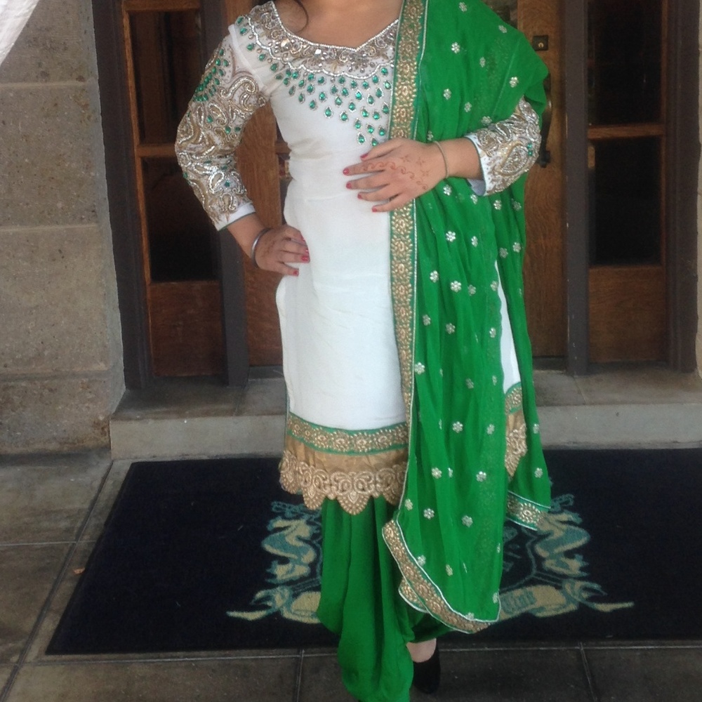 Salwar Suit